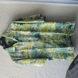 Tommy Bahama mens button shirt